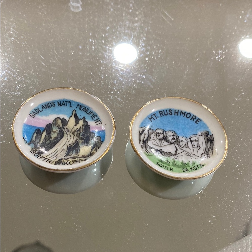 2 Vintage South Dakota Mini Souvenir Plates Mr. Rushmore & Badlands Japan!
